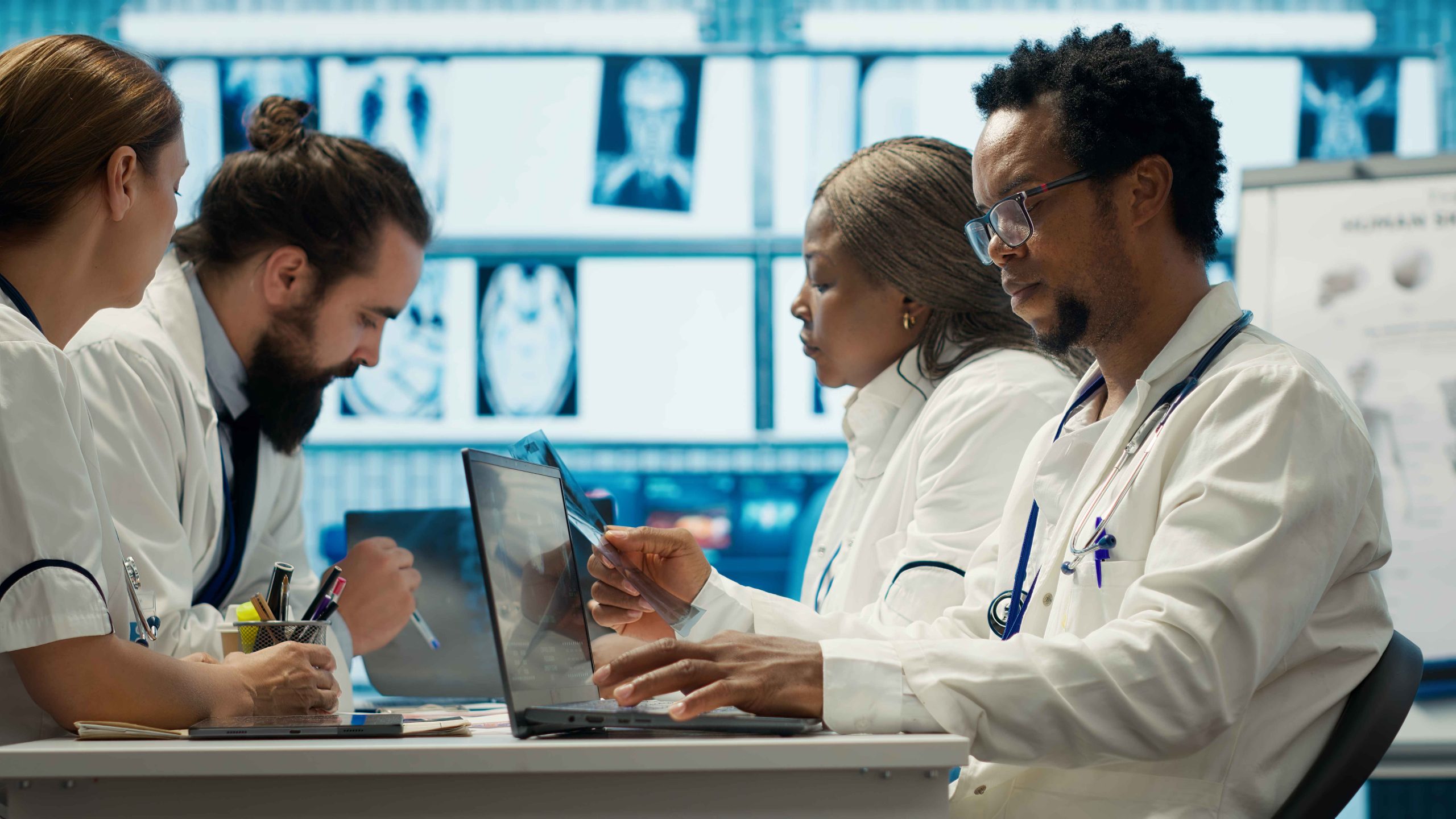 TRANSVERSAL SKILLS IN HEALTHCARE PROFESSIONS: LEADERSHIP, COMMUNICATION, AND TEAMWORK