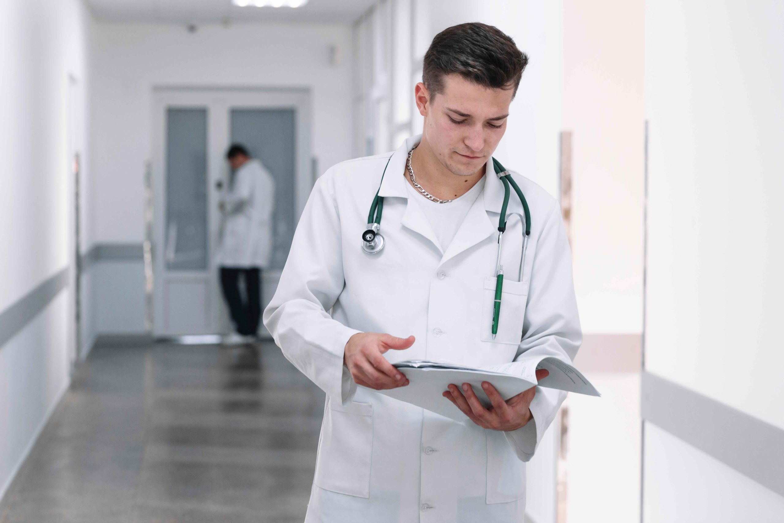 IL PROFESSIONISTA SANITARIO COME AGENTE DEL CAMBIAMENTO